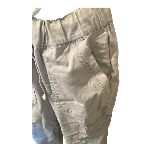 Blue Drawstring Cropped Pants - Picture 2 of 5